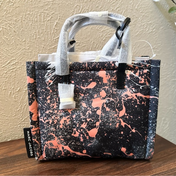 Marc Jacobs Handbags - NWT Marc Jacobs Min Grind Tote Bag in Black Multi